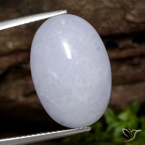 13.06カラットの天然ライトバイオレットジェダイト、オーバルカット、半透明