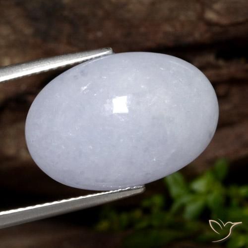 13.06カラットの天然ライトバイオレットジェダイト、オーバルカット、半透明