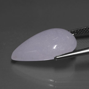 11.48カラットの天然ラベンダーヒスイ輝石（ジェダイト）（18.9×13.6 mm・洋梨の形）