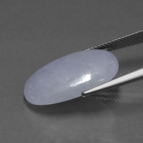17.68カラットの天然ラベンダーヒスイ輝石（ジェダイト）（21.6×14.5 mm・オーバルカット）
