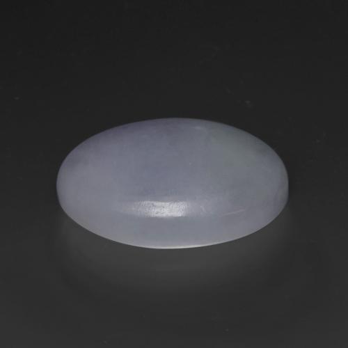 20.43カラットの天然ライトバイオレットヒスイ輝石（ジェダイト）（22.4×16.3 mm・オーバルカット）