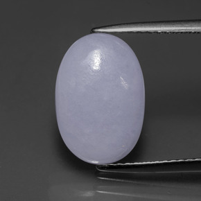 4.50カラットの天然ラベンダージェダイト、オーバルカット、半透明