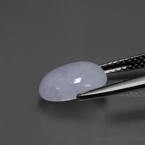 2.72カラットの天然ラベンダーヒスイ輝石（ジェダイト）（9.7×8.2 mm・オーバルカット）