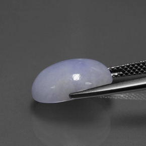 6.60カラットの天然ラベンダーヒスイ輝石（ジェダイト）（13×10 mm・オーバルカット）
