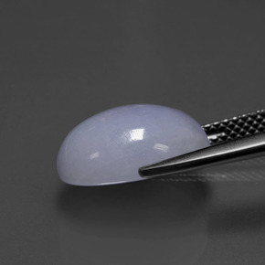 7.41カラットの天然ラベンダーヒスイ輝石（ジェダイト）（13.3×9.8 mm・オーバルカット）