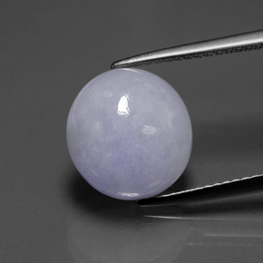 7.70カラットの天然ラベンダーヒスイ輝石（ジェダイト）（11.6×10.8 mm・オーバルカット）