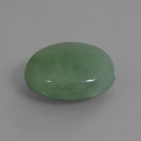 21.62カラットの天然グリーンヒスイ輝石（ジェダイト）（19.4×15.8 mm・オーバルカット）