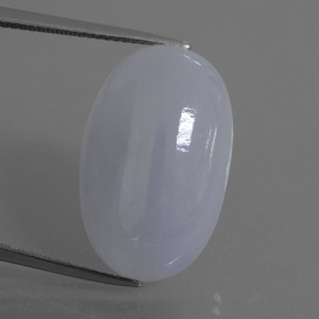 20.87カラットの天然ラベンダーヒスイ輝石（ジェダイト）（22.3×14 mm・オーバルカット）