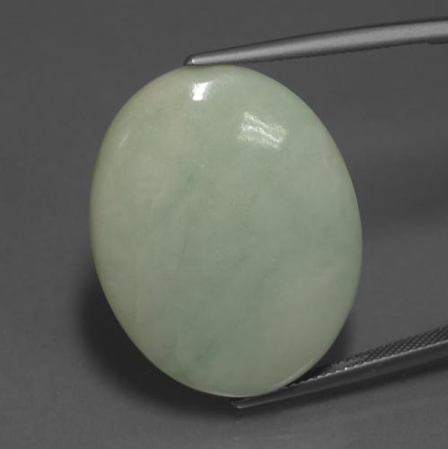 42.37カラットの天然グレーグリーンヒスイ輝石（ジェダイト）（28.6×22.5 mm・オーバルカット）