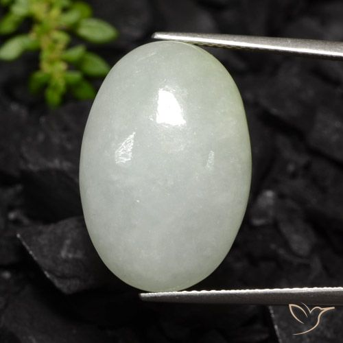21.95ct 天然 薄い緑がかった白 ジェダイト, 楕円形, 半透明