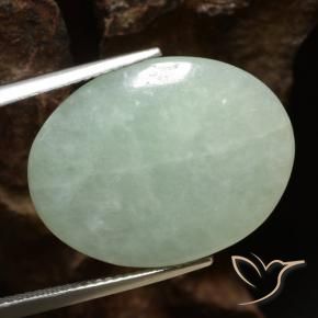 16.53カラットの天然モスグリーンヒスイ輝石（ジェダイト）（22.5×17.2 mm・オーバルカット）
