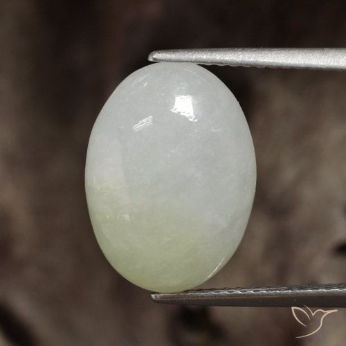 8.25ct 天然 ウォーム薄いグリーン ジェダイト, 楕円形, 半透明