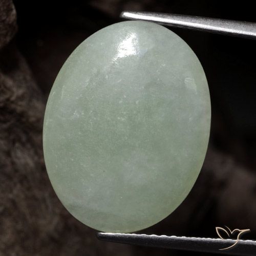 8.15ct 天然 モスグリーン ジェダイト, 楕円形, 半透明