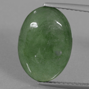 6.58カラットの天然グリーンヒスイ輝石（ジェダイト）（15.1×10.6 mm・オーバルカット）