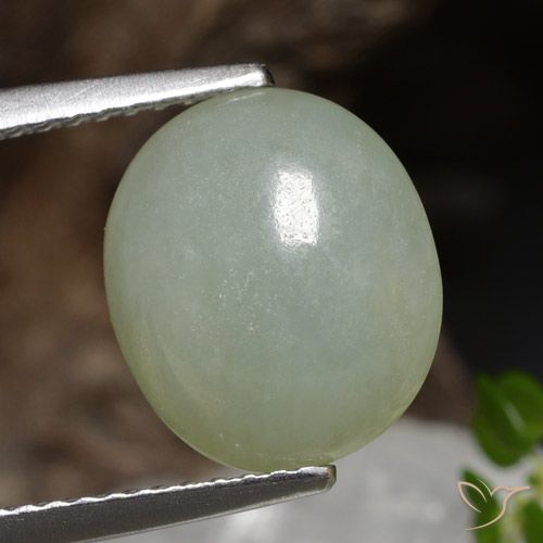 4.89ct 天然 ライトグリーン ジェダイト, 楕円形, 半透明