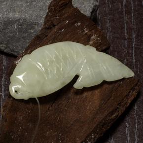 28.14カラットの天然ウォーム薄いグリーンジェダイト、ファンシーシェイプ、半透明