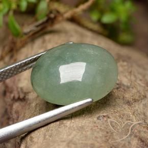 7.87カラットの天然Medium Light Greenジェダイト、楕円形、半透明