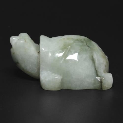 117.19カラットの天然ミディアムグリーンヒスイ輝石（ジェダイト）（35.7×24.6 mm・ファンシーシェイプ）