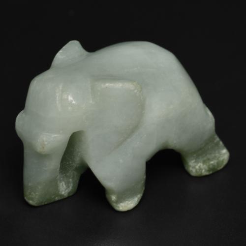 68.64カラットの天然ミディアムグリーンジェダイト、ファンシーシェイプ、オペーク