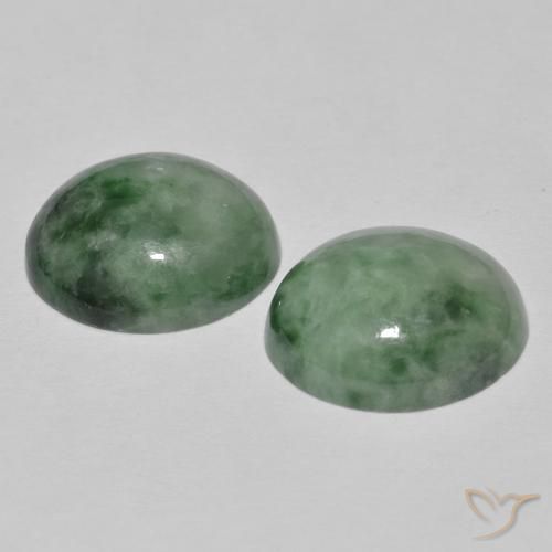 Shop natural 9.15ct 薄いフォレストグリーン ジェダイト gems, 楕円形, from ミャンマー at GemSelect. In stock, global shipping!