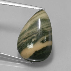 16.74カラットの天然マルチカラージャスパー（22.3×15.1 mm・洋梨の形）