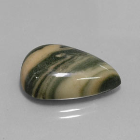 16.74カラットの天然マルチカラージャスパー（22.3×15.1 mm・洋梨の形）