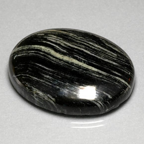 90.32カラットの天然マルチカラージャスパー（39.1×30.1 mm・オーバルカット）