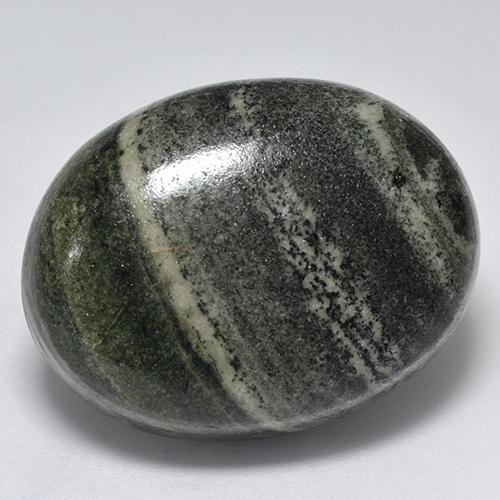 41.73カラットの天然マルチカラージャスパー（26.3×20.4 mm・オーバルカット）