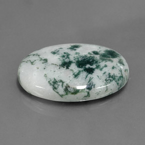 17.10カラットの天然マルチカラー碧玉、オーバルカット、オペーク