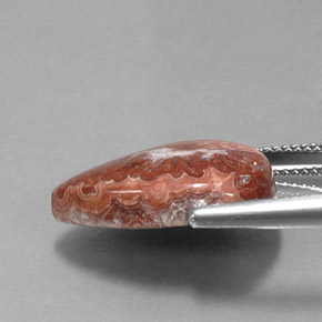 10.75カラットの天然マルチカラージャスパー（19.8×14.7 mm・洋梨の形）