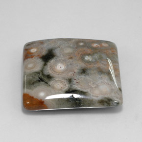 23.39カラットの天然マルチカラージャスパー（21.7×21.7 mm・四角）