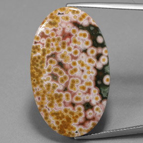 30.45カラットの天然マルチカラージャスパー（33.1×20.2 mm・オーバルカット）