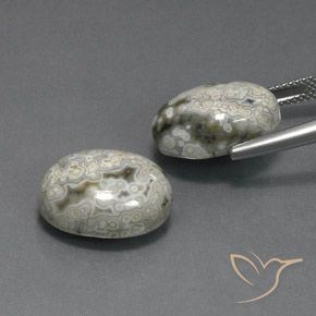 Shop natural 20.10ct マルチカラー 碧玉 gems, 楕円形, from インドネシア at GemSelect. In stock, global shipping!
