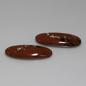 カラットの天然マルチカラージャスパー（33×13.2 mm・オーバルカット）
