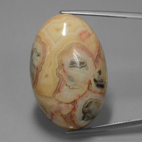 62.14カラットの天然マルチカラー碧玉、オーバルカット、オペーク