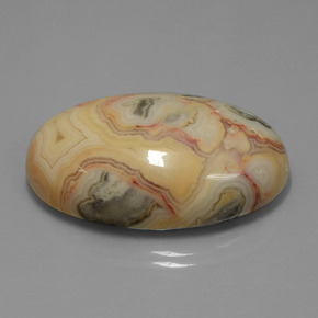 62.14カラットの天然マルチカラー碧玉、オーバルカット、オペーク