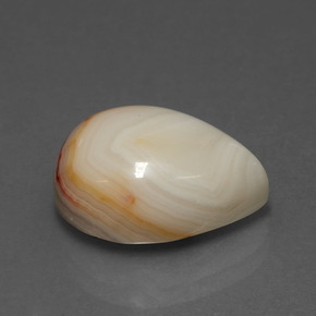 9.05カラットの天然マルチカラージャスパー（15.8×12 mm・洋梨の形）