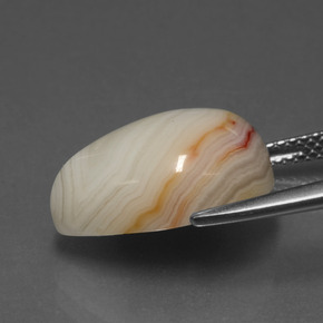 9.05カラットの天然マルチカラージャスパー（15.8×12 mm・洋梨の形）