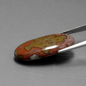 14.86カラットの天然マルチカラージャスパー、オーバルカット、オペーク