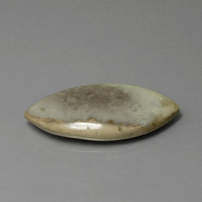 15.89カラットの天然マルチカラー碧玉、マーキーズ、オペーク