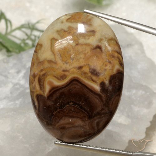 32.92ct 天然 マルチカラー 碧玉, 楕円形, オペーク