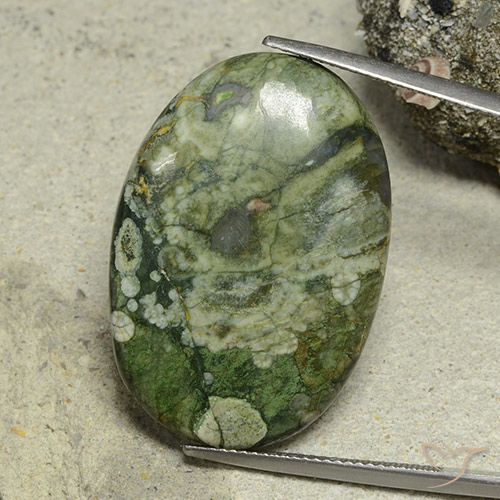 30.68ct 天然 マルチカラー 碧玉, 楕円形, オペーク