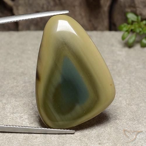 27.27ct 天然 マルチカラー 碧玉, ファンシー, オペーク