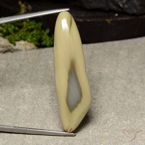 17.76ct 天然 マルチカラー 碧玉, ファンシー, オペーク