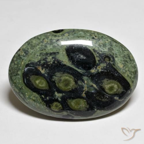 46.73ct 天然 マルチカラー 碧玉, 楕円形, オペーク