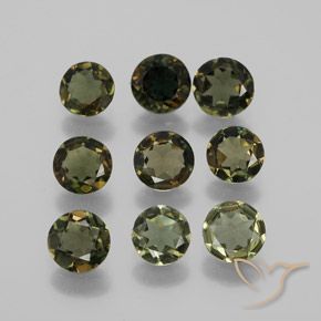 Shop natural 3.30ct 茶色がかったグリーン 穀物ルピン gems, ラウンド, from スリランカ at GemSelect. In stock, global shipping!