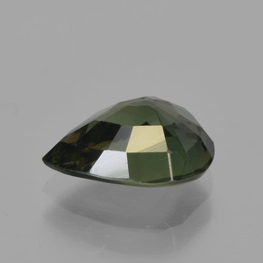 1.86カラットの天然ダークグリーンコルネルピン（9.5×7.2 mm・洋梨の形）