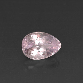 4.00カラットの天然ピンククンツァイト（11.5×8 mm・洋梨の形）