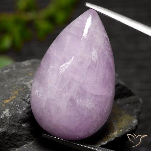 38.77ct 天然 薄い赤みがかったバイオレット クンツァイト, 洋梨の形, 半透明