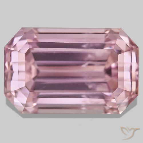 61.71ct ピンク クンツァイト, エメラルドカット, VS